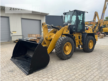 Колёсный погрузчик CATERPILLAR