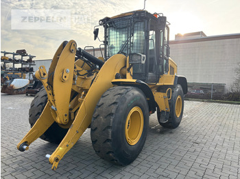 Колёсный погрузчик CATERPILLAR 926M
