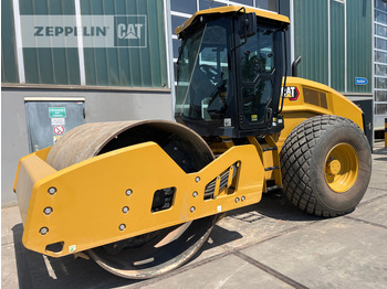 Компактор CATERPILLAR CS12GC