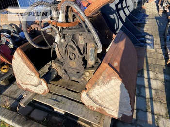 : фото в шапке страницы