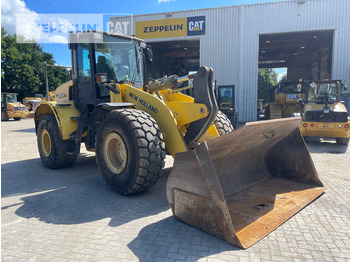 Колёсный погрузчик NEW HOLLAND W190