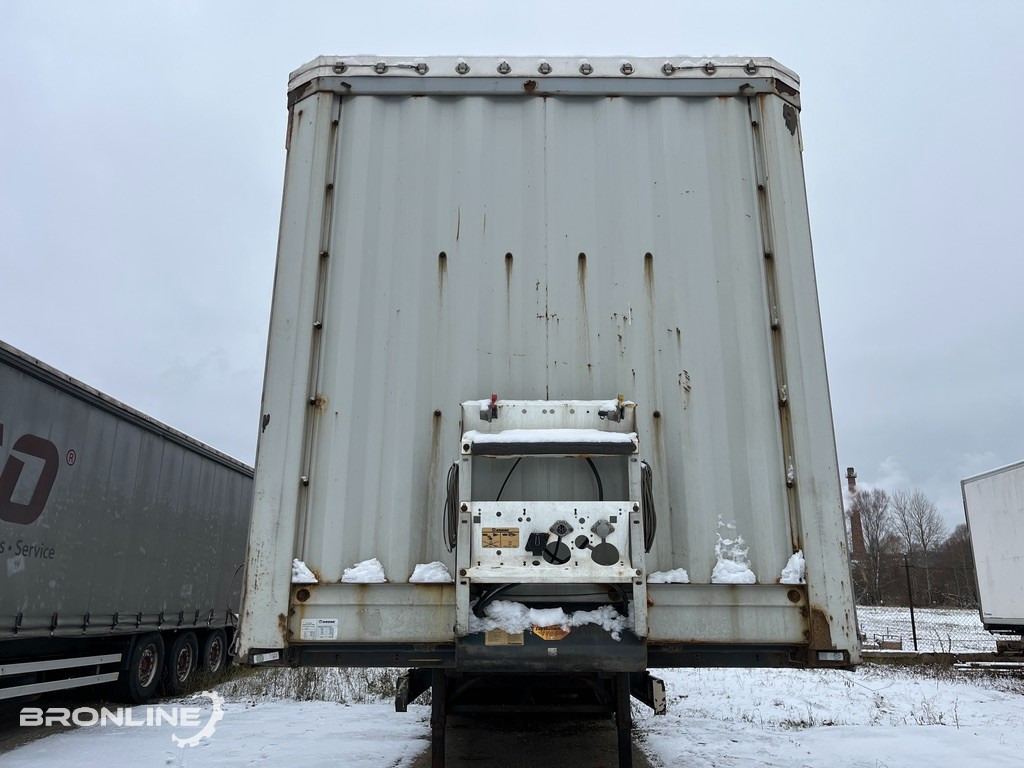 2006 KRONE SDP 27ELB2-CS curtain side semi-trailer - Тентованный полуприцеп: фото 4 2006 KRONE SDP 27ELB2-CS curtain side semi-trailer - Тентованный полуприцеп: фото 4