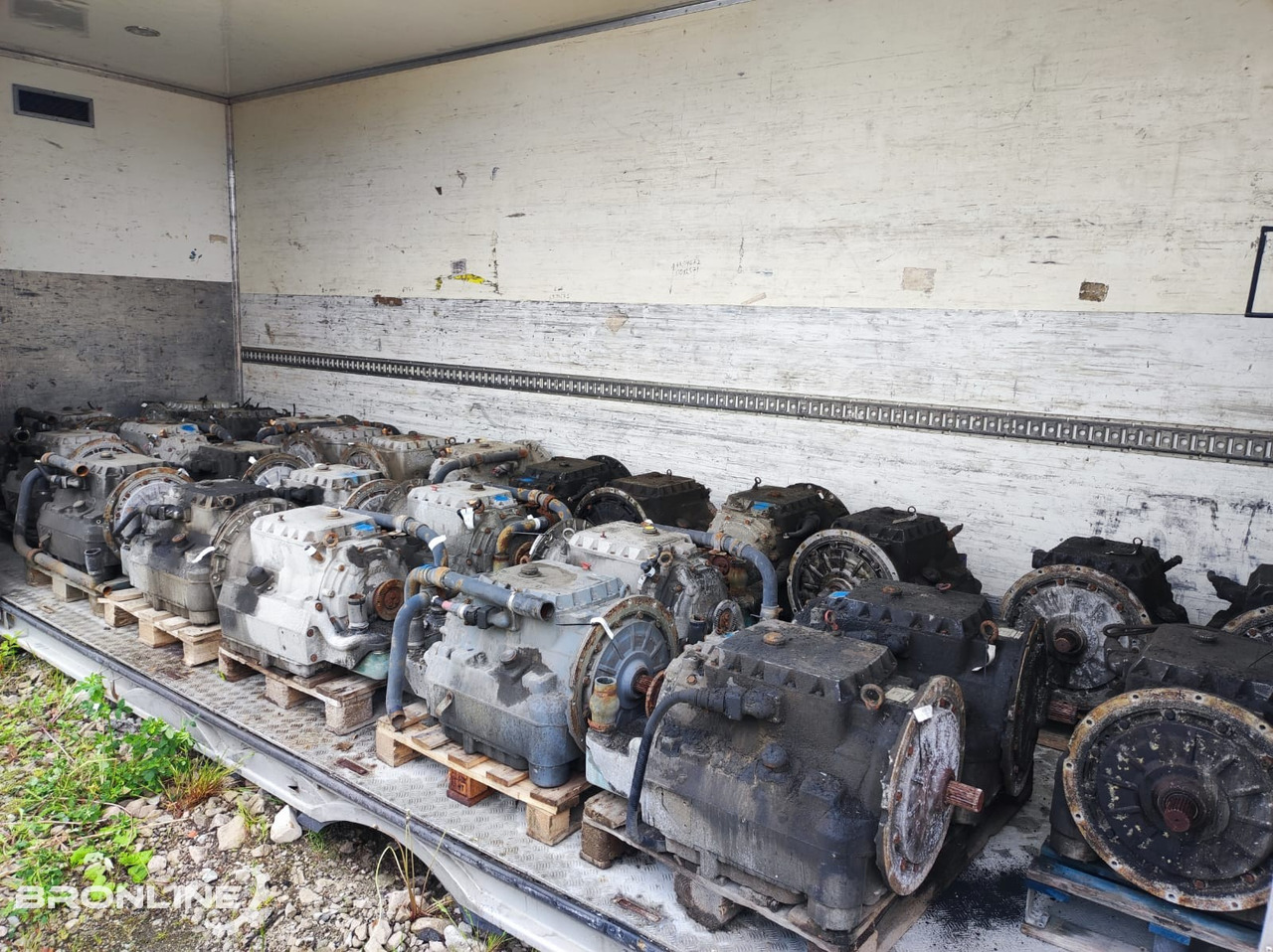 MAN VOITH GEARBOXES 27 pcs - Коробка передач для Грузовиков: фото 2 MAN VOITH GEARBOXES 27 pcs - Коробка передач для Грузовиков: фото 2