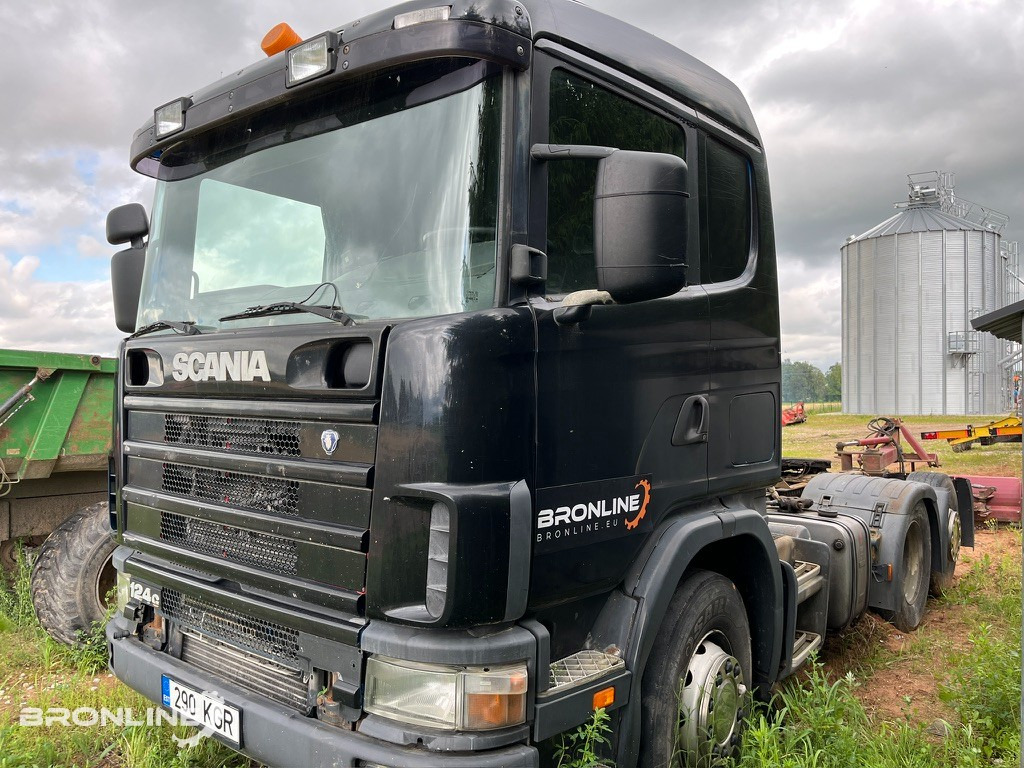 2001 SCANIA R124 6x2 Mootoririkkega/Faulty engine - Тягач: фото 2 2001 SCANIA R124 6x2 Mootoririkkega/Faulty engine - Тягач: фото 2