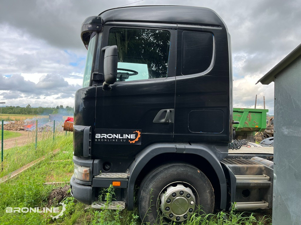 2001 SCANIA R124 6x2 Mootoririkkega/Faulty engine - Тягач: фото 3 2001 SCANIA R124 6x2 Mootoririkkega/Faulty engine - Тягач: фото 3