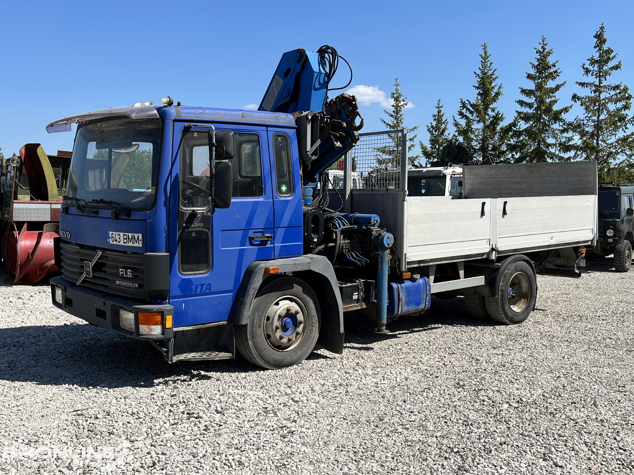VOLVO FL611 + Palfinger PK 8200 - Грузовик бортовой/ Платформа, Автоманипулятор: фото 1 VOLVO FL611 + Palfinger PK 8200 - Грузовик бортовой/ Платформа, Автоманипулятор: фото 1