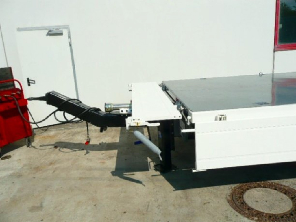 Möslein TTD11 weiß neuer Tandem 3- Seitenkipper Tieflader-- Neufahrzeug -- - Самосвальный прицеп: фото 4 Möslein TTD11 weiß neuer Tandem 3- Seitenkipper Tieflader-- Neufahrzeug -- - Самосвальный прицеп: фото 4