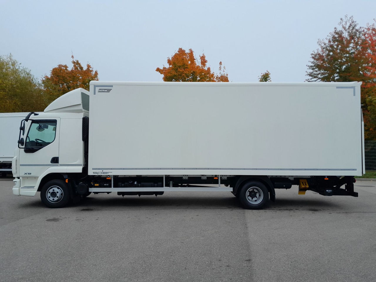 DAF FA XB 230 12t - Грузовик с закрытым кузовом: фото 4 DAF FA XB 230 12t - Грузовик с закрытым кузовом: фото 4