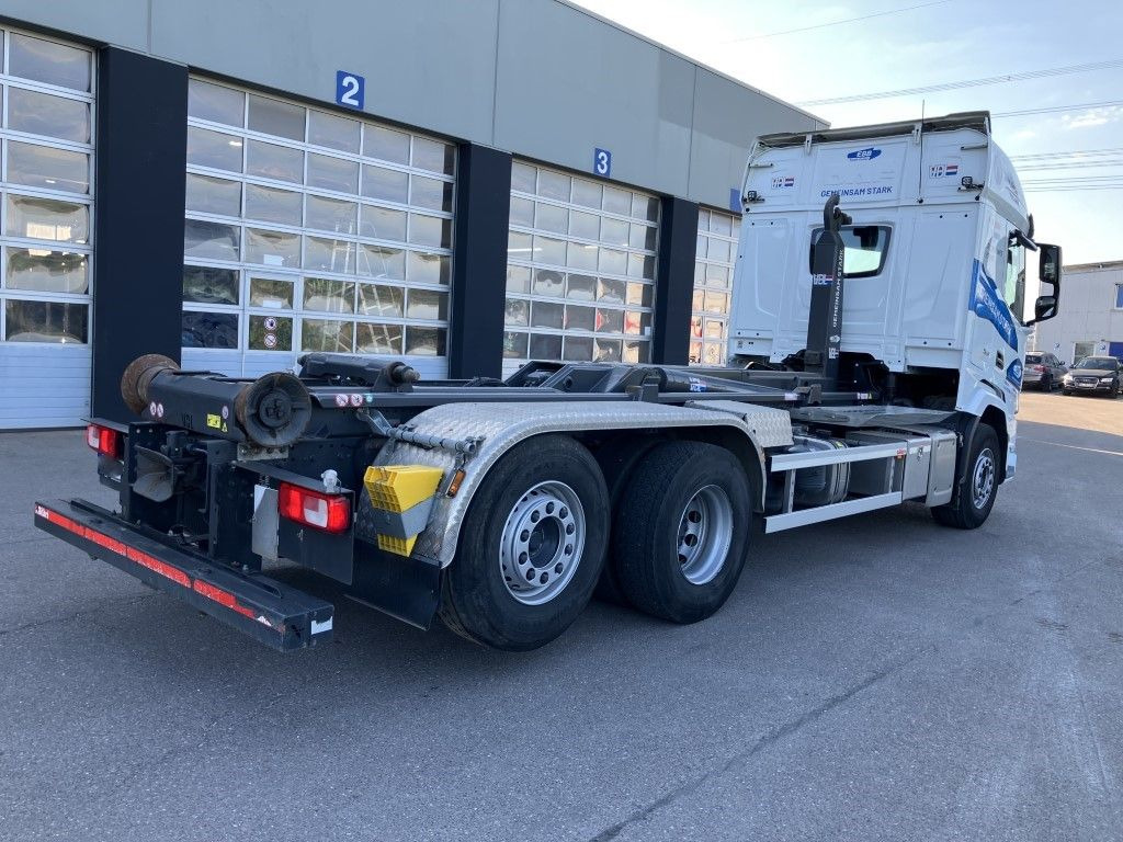 DAF FAN XF 480 mit VDL Abrollkipper DAF FAN XF 480 mit VDL Abrollkipper - Крюковой мультилифт: фото 4 DAF FAN XF 480 mit VDL Abrollkipper DAF FAN XF 480 mit VDL Abrollkipper - Крюковой мультилифт: фото 4