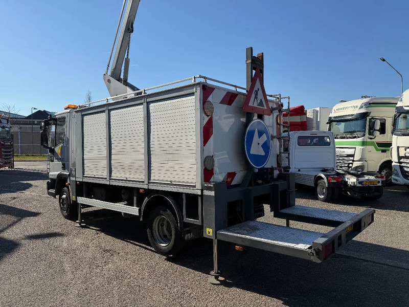 Iveco ML 100 ML100E18 custers skyworker 2009 - Грузовик: фото 4 Iveco ML 100 ML100E18 custers skyworker 2009 - Грузовик: фото 4