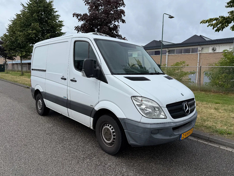 Mercedes-Benz Sprinter 313 2010 kuhlung diepfreez - Малотоннажный рефрижератор: фото 1 Mercedes-Benz Sprinter 313 2010 kuhlung diepfreez - Малотоннажный рефрижератор: фото 1