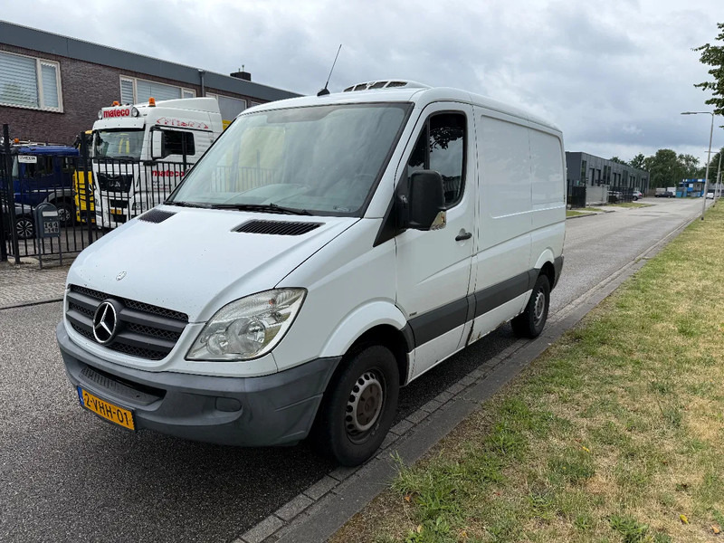 Mercedes-Benz Sprinter 313 2010 kuhlung diepfreez - Малотоннажный рефрижератор: фото 2 Mercedes-Benz Sprinter 313 2010 kuhlung diepfreez - Малотоннажный рефрижератор: фото 2