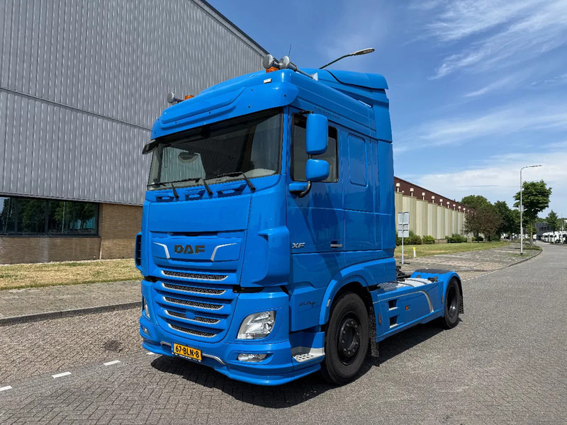 DAF XF 480 2019 only 674.000 km !!! like new !!! - Тягач: фото 1 DAF XF 480 2019 only 674.000 km !!! like new !!! - Тягач: фото 1