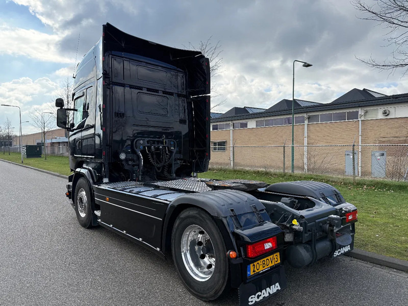 Scania R410 2014 euro 6 black beauty ! met koppeling !!! - Тягач: фото 4 Scania R410 2014 euro 6 black beauty ! met koppeling !!! - Тягач: фото 4