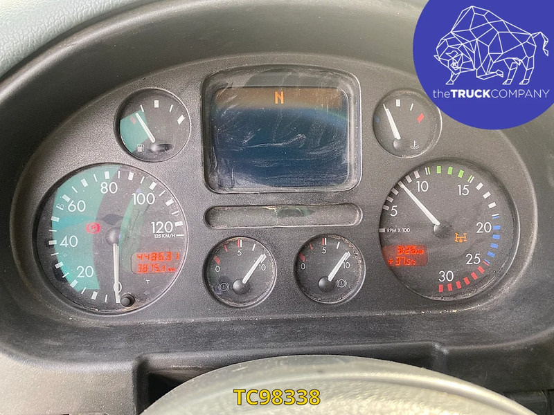 DAF CF 85 340 - Грузовик-контейнеровоз/ Сменный кузов: фото 3 DAF CF 85 340 - Грузовик-контейнеровоз/ Сменный кузов: фото 3