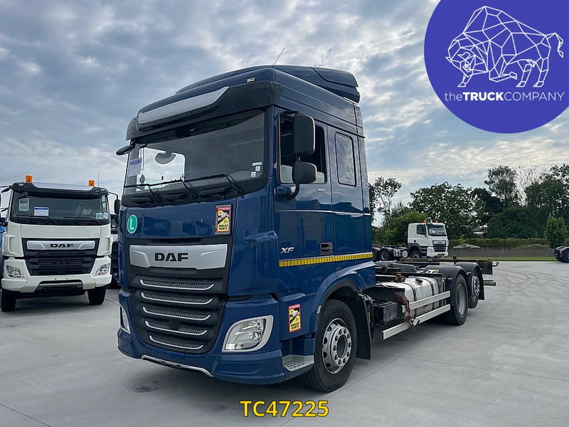 DAF XF Euro6 480 - Грузовик-контейнеровоз/ Сменный кузов: фото 1 DAF XF Euro6 480 - Грузовик-контейнеровоз/ Сменный кузов: фото 1