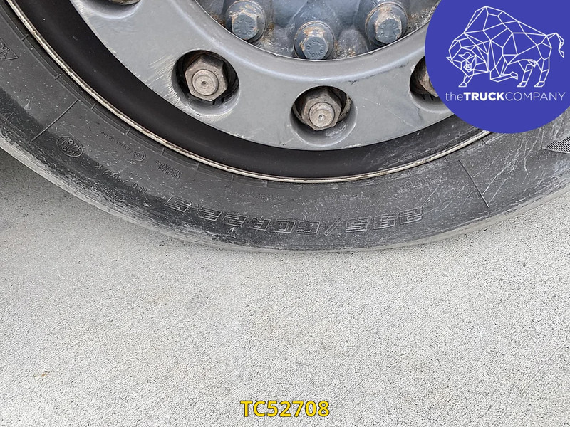 Iveco Stralis - Тентованный грузовик: фото 4 Iveco Stralis - Тентованный грузовик: фото 4