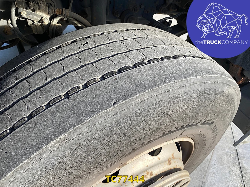 Mercedes-Benz Axor 1828 - Тентованный грузовик: фото 4 Mercedes-Benz Axor 1828 - Тентованный грузовик: фото 4