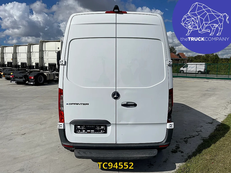 Mercedes-Benz E-Sprinter L2H2 41 kWh - Цельнометаллический фургон, Электрический фургон: фото 4 Mercedes-Benz E-Sprinter L2H2 41 kWh - Цельнометаллический фургон, Электрический фургон: фото 4