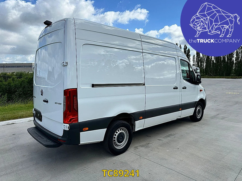 Mercedes-Benz Sprinter 317 CDI L2H2 - Цельнометаллический фургон: фото 3 Mercedes-Benz Sprinter 317 CDI L2H2 - Цельнометаллический фургон: фото 3