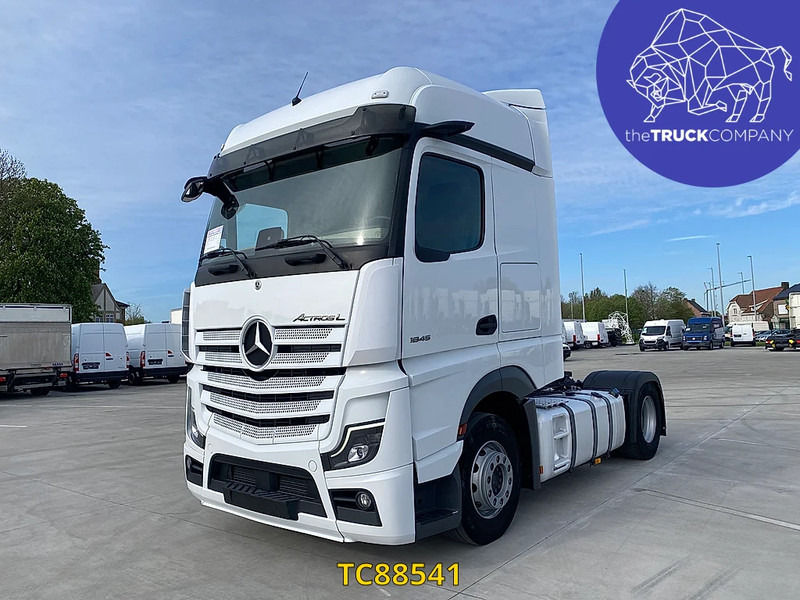 Тягач Mercedes-Benz Actros 1845: фото 1