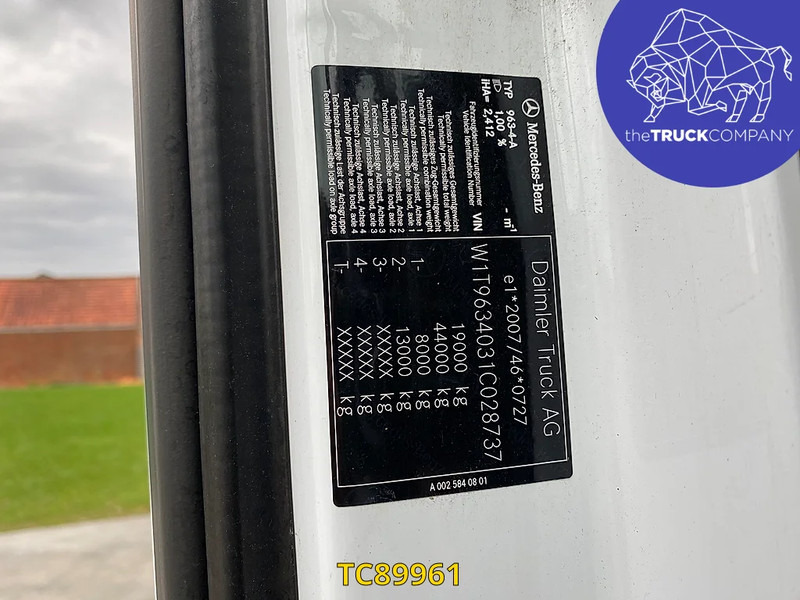 Тягач Mercedes-Benz Actros 1845 + retarder: фото 11 Тягач Mercedes-Benz Actros 1845 + retarder: фото 11