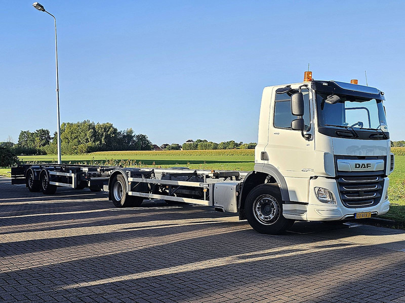 DAF CF 410 20FT TANKCONTAINER - Грузовик-контейнеровоз/ Сменный кузов: фото 5 DAF CF 410 20FT TANKCONTAINER - Грузовик-контейнеровоз/ Сменный кузов: фото 5