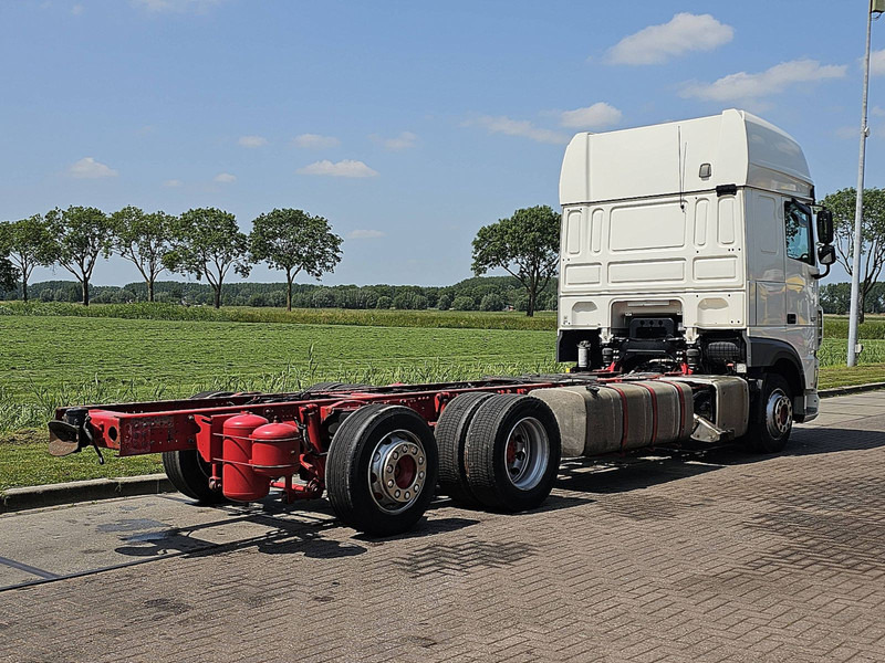 DAF XF 480 SSC 6X2 FAR INTARDER - Грузовик-шасси: фото 3 DAF XF 480 SSC 6X2 FAR INTARDER - Грузовик-шасси: фото 3