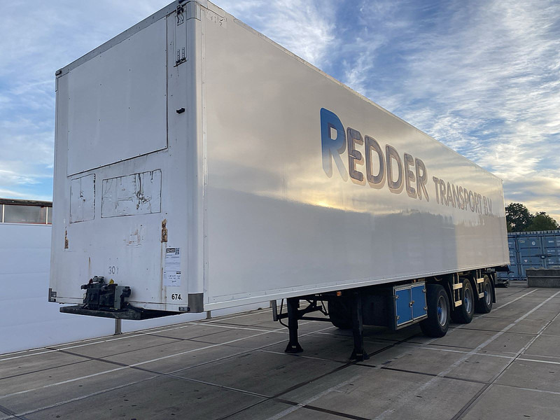 Pacton R3-001 2X STEER AXLE LIFT - Полуприцеп-фургон: фото 1 Pacton R3-001 2X STEER AXLE LIFT - Полуприцеп-фургон: фото 1