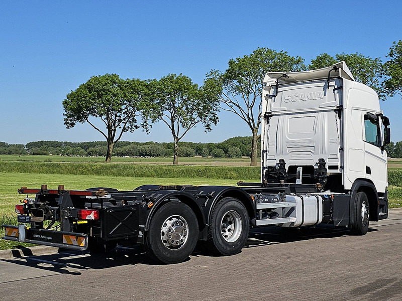 Scania R450 6x2*4 - Грузовик-контейнеровоз/ Сменный кузов: фото 3 Scania R450 6x2*4 - Грузовик-контейнеровоз/ Сменный кузов: фото 3
