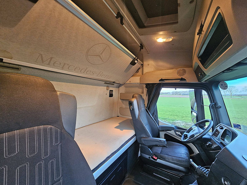 Тягач Mercedes-Benz ACTROS 1843 LS: фото 14