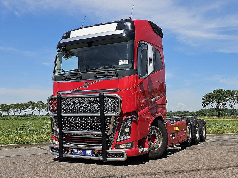 Volvo FH 650 8X4 RETARDER - Грузовик-шасси: фото 1 Volvo FH 650 8X4 RETARDER - Грузовик-шасси: фото 1
