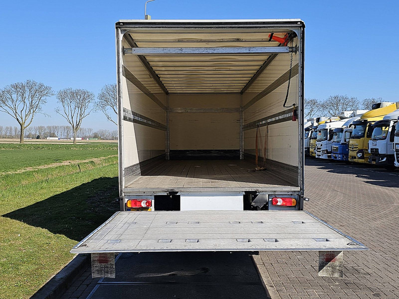 Грузовик с закрытым кузовом Volvo FL 250.12: фото 11