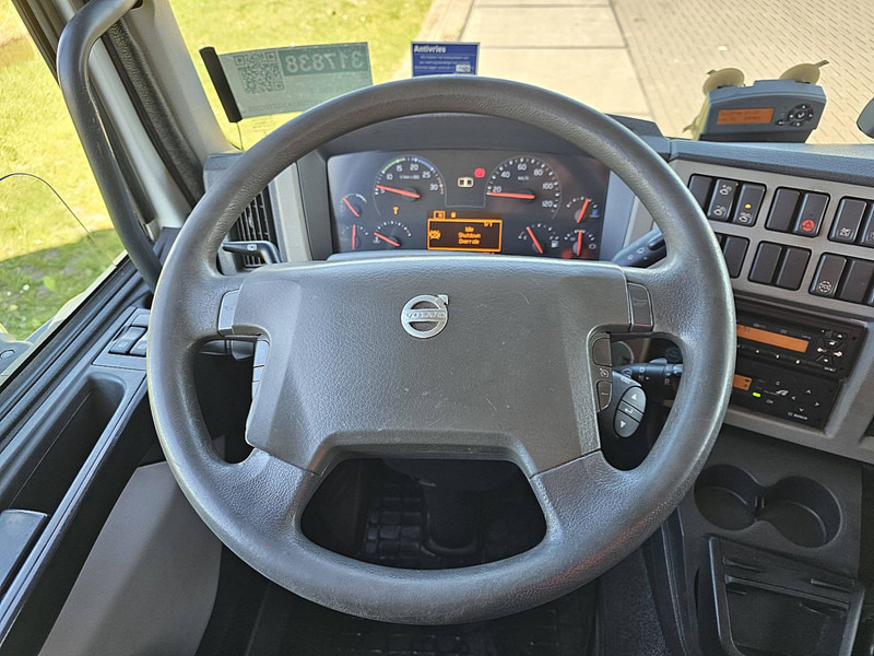 Грузовик с закрытым кузовом Volvo FL 250.12: фото 10