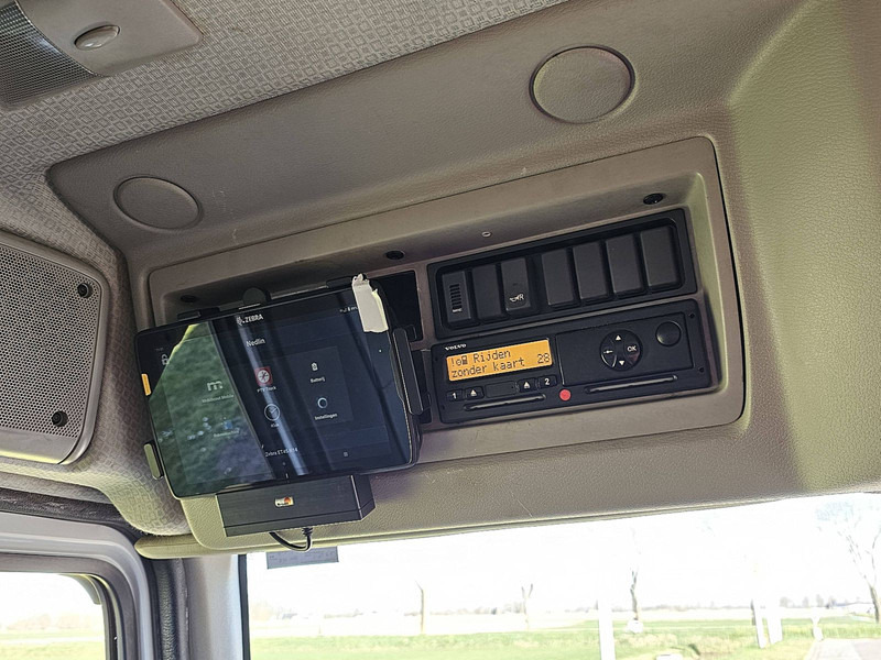 Грузовик с закрытым кузовом Volvo FL 250.12: фото 9