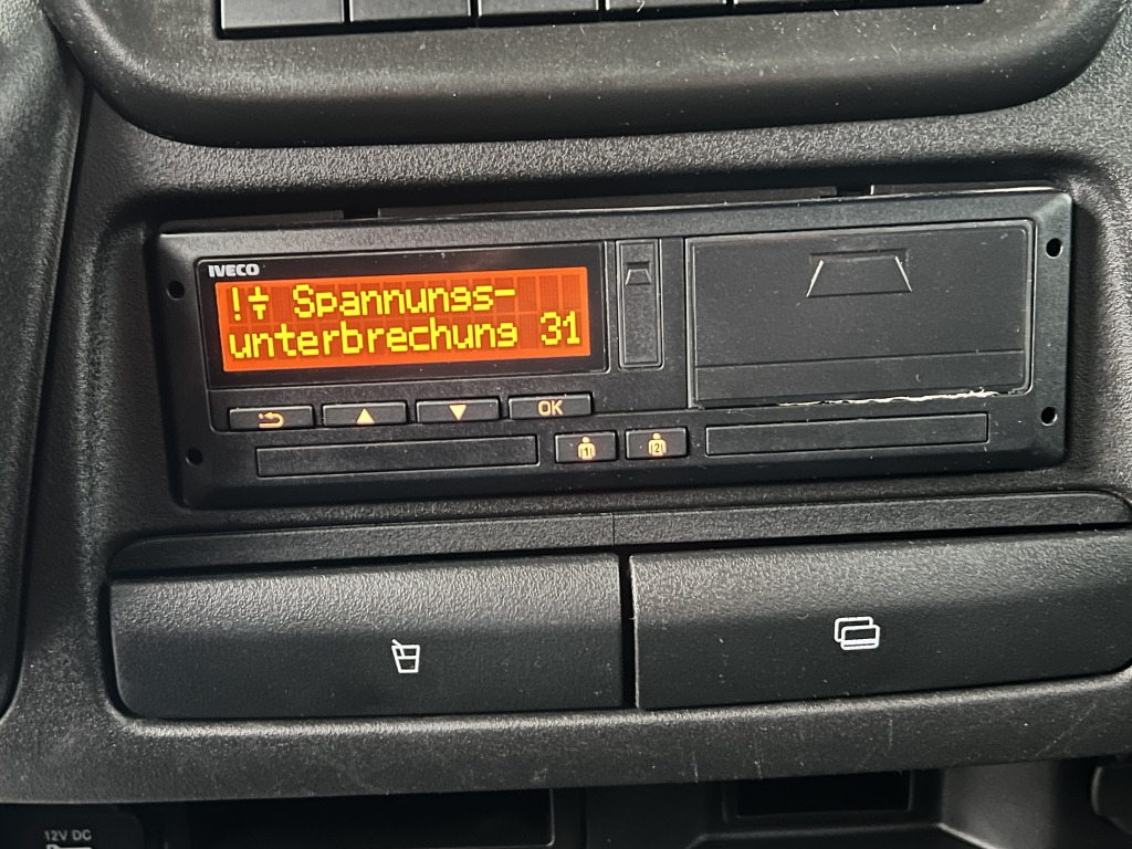 Iveco Daily 35C18 Maxi 3.0 V6 7-Sitzer Klima AHK LED - Малотоннажный бортовой грузовик, Грузопассажирский фургон: фото 4 Iveco Daily 35C18 Maxi 3.0 V6 7-Sitzer Klima AHK LED - Малотоннажный бортовой грузовик, Грузопассажирский фургон: фото 4