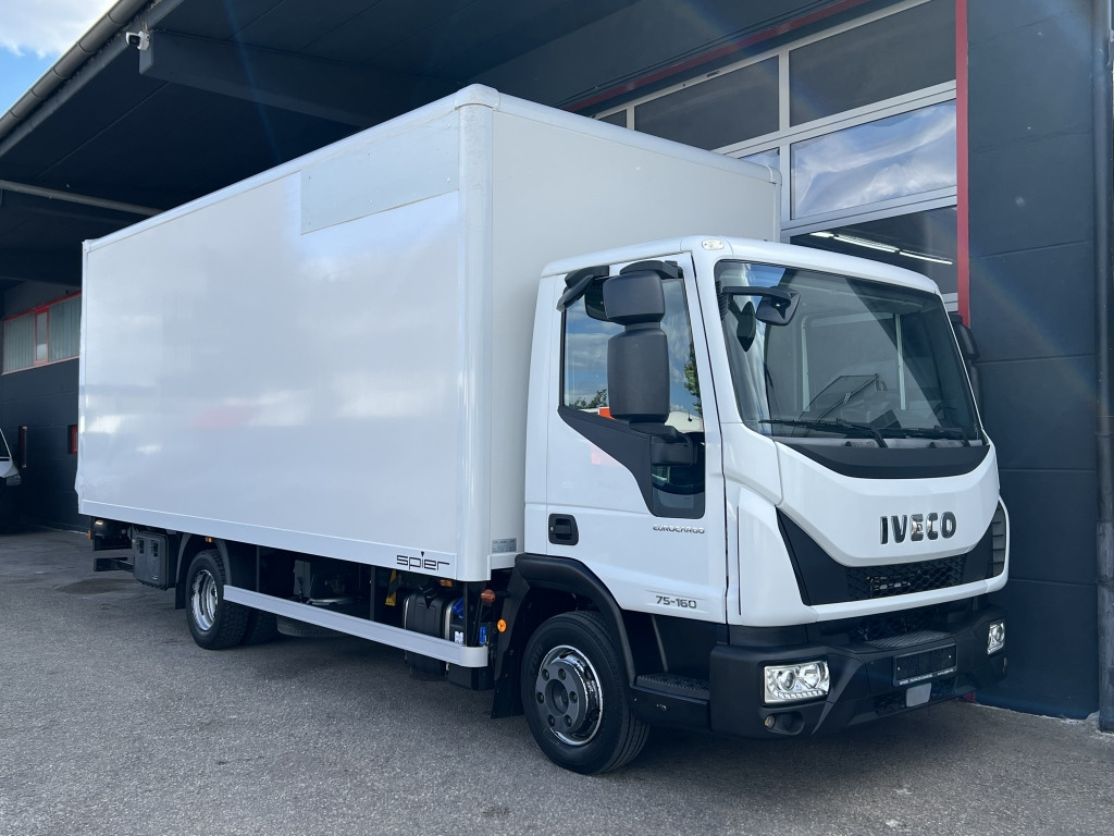 Iveco EuroCargo ML75E16 Klima 6,05m Koffer+LBW 102.tkm - Малотоннажный фургон: фото 1 Iveco EuroCargo ML75E16 Klima 6,05m Koffer+LBW 102.tkm - Малотоннажный фургон: фото 1