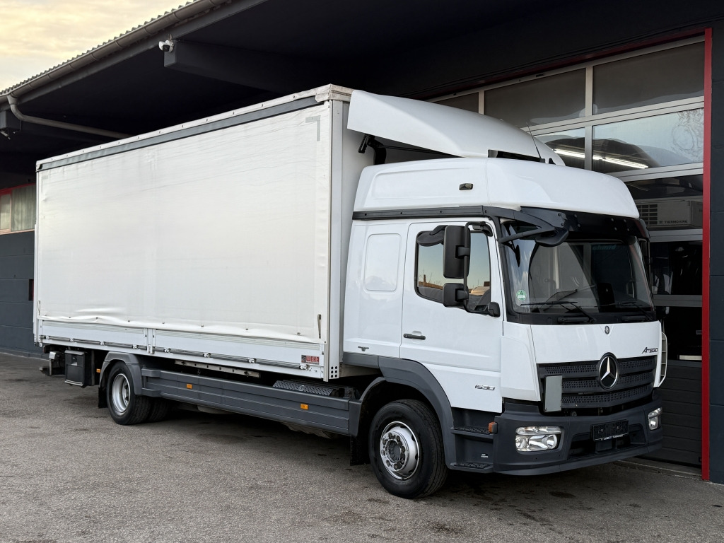 Mercedes-Benz Atego 1530 Klima Motorbremse Tempomat 7,35m +LBW - Тентованный грузовик: фото 1 Mercedes-Benz Atego 1530 Klima Motorbremse Tempomat 7,35m +LBW - Тентованный грузовик: фото 1