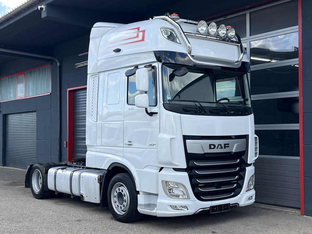 Daf XF 530 SuperSpaceCab Klima+Standklima Retarder - Тягач: фото 1 Daf XF 530 SuperSpaceCab Klima+Standklima Retarder - Тягач: фото 1