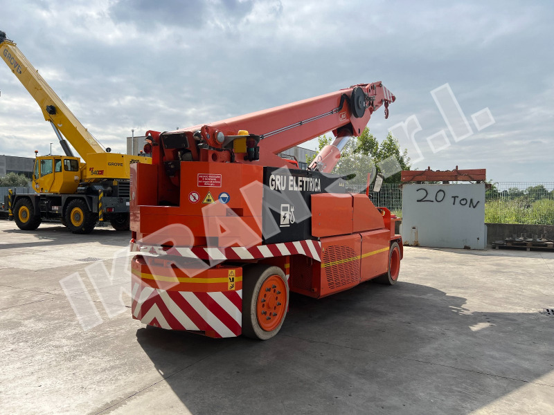 JMG MC350 - Короткобазный кран: фото 4 JMG MC350 - Короткобазный кран: фото 4