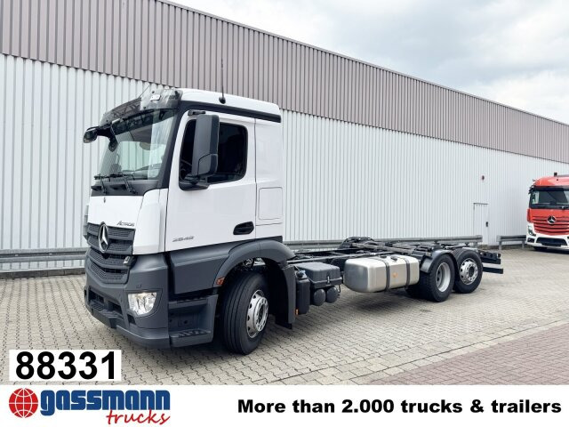 Mercedes-Benz Actros 2548 L 6x2, Retarder, Lenk-/Liftachse - Грузовик-шасси: фото 1 Mercedes-Benz Actros 2548 L 6x2, Retarder, Lenk-/Liftachse - Грузовик-шасси: фото 1