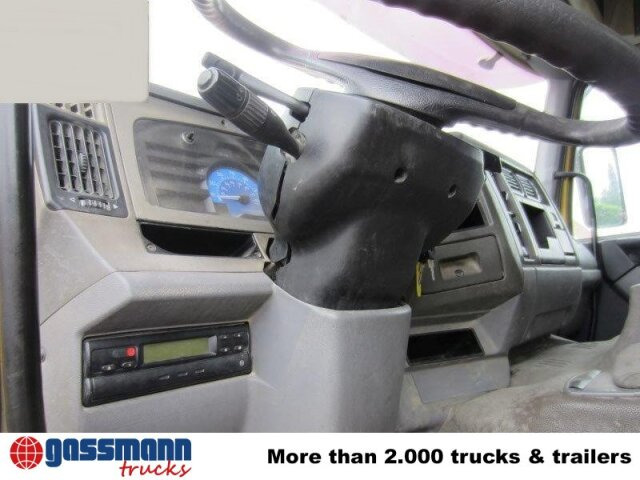 Renault Kerax 380.26 6x4, Bordmatik links - Самосвал: фото 4 Renault Kerax 380.26 6x4, Bordmatik links - Самосвал: фото 4