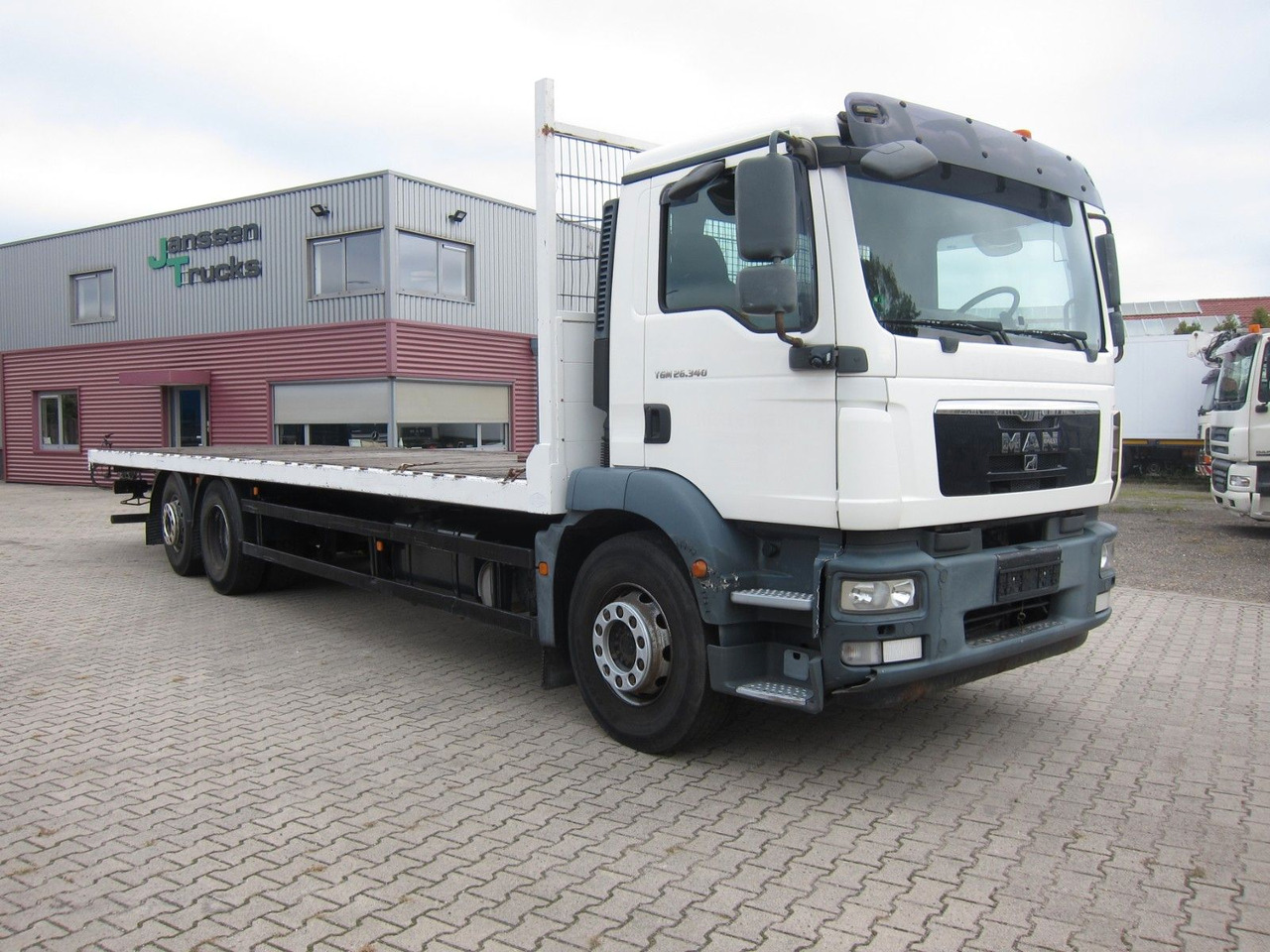 MAN TGM 26 340 6X2*4 BL Plateau Manual - Грузовик бортовой/ Платформа: фото 1 MAN TGM 26 340 6X2*4 BL Plateau Manual - Грузовик бортовой/ Платформа: фото 1