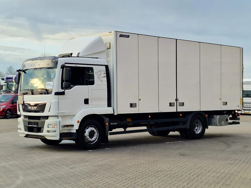 MAN TGM 18.340 4x2 - Sleepercab - Box with sidedoors - Loadlift - Full air - Euro 6 - Automatic - Грузовик с закрытым кузовом: фото 3 MAN TGM 18.340 4x2 - Sleepercab - Box with sidedoors - Loadlift - Full air - Euro 6 - Automatic - Грузовик с закрытым кузовом: фото 3
