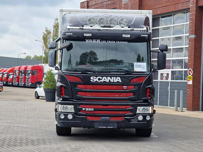 Scania P280 6x2*4 - Box - Loadlift - Low KM - Steering axle - Euro 6 - Full air - Грузовик с закрытым кузовом: фото 2 Scania P280 6x2*4 - Box - Loadlift - Low KM - Steering axle - Euro 6 - Full air - Грузовик с закрытым кузовом: фото 2