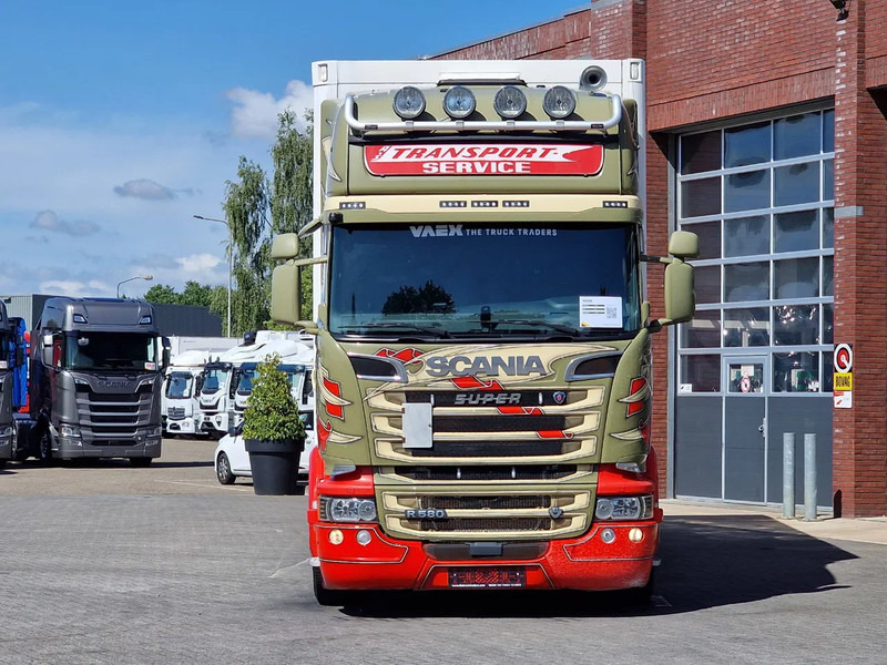 Scania R580 V8 Topline 6x2 - Box with sidedoors - Retarder - Full air - 4.55WB - Грузовик с закрытым кузовом: фото 2 Scania R580 V8 Topline 6x2 - Box with sidedoors - Retarder - Full air - 4.55WB - Грузовик с закрытым кузовом: фото 2