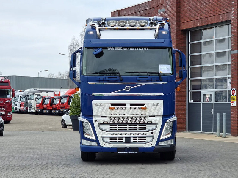 Volvo FH 13.500 Globetrotter - PTO/Hydraulic - Full air - Light bar - Fridge - Тягач: фото 2 Volvo FH 13.500 Globetrotter - PTO/Hydraulic - Full air - Light bar - Fridge - Тягач: фото 2