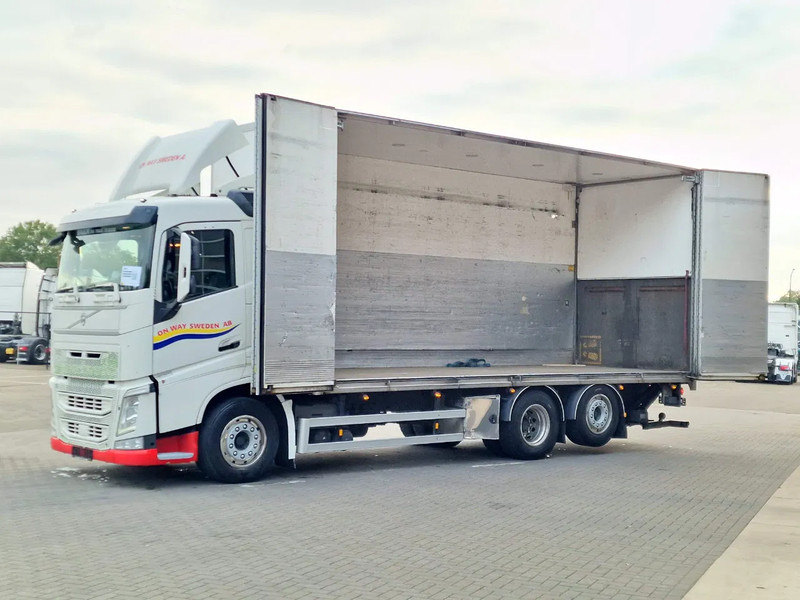 Volvo FH 13.460 lowroof 6x2 - Box with Sidedoors - 480 WB - Full air - Грузовик с закрытым кузовом: фото 4 Volvo FH 13.460 lowroof 6x2 - Box with Sidedoors - 480 WB - Full air - Грузовик с закрытым кузовом: фото 4