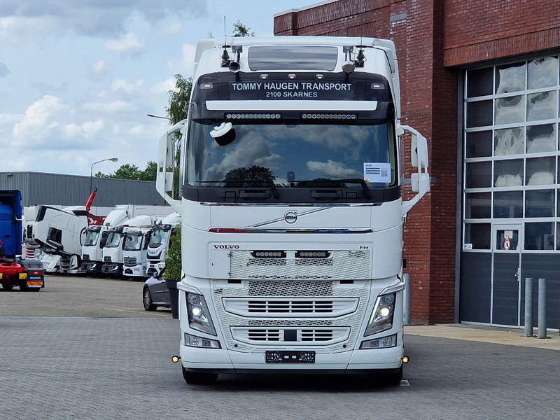 Volvo FH 13.500 Globetrotter XL 6x2 - BDF - Retarder - I parkcool - Full air - 4.90 WB - Грузовик-контейнеровоз/ Сменный кузов: фото 2 Volvo FH 13.500 Globetrotter XL 6x2 - BDF - Retarder - I parkcool - Full air - 4.90 WB - Грузовик-контейнеровоз/ Сменный кузов: фото 2