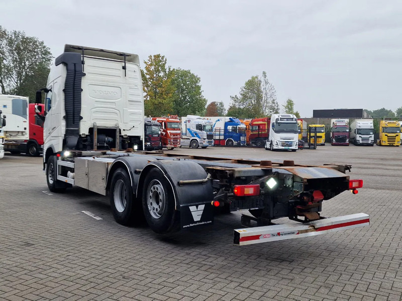 Volvo FH 13.540 Globetrotter 6x2 - BDF - Retarder - 4.90 WB - Full air - Leather - Грузовик-контейнеровоз/ Сменный кузов: фото 5 Volvo FH 13.540 Globetrotter 6x2 - BDF - Retarder - 4.90 WB - Full air - Leather - Грузовик-контейнеровоз/ Сменный кузов: фото 5